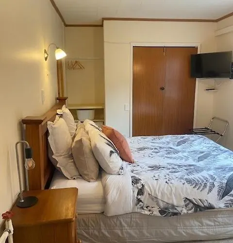 Gwendoline Street 4* Rotorua